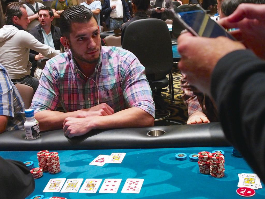 Edgar Varas - Royal Flush