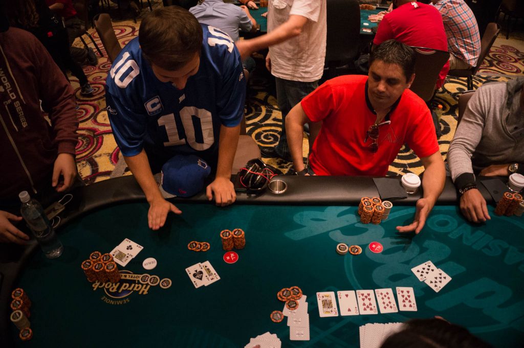 David Somer (blue jersey) bubbles Event 5