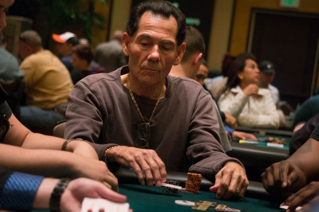 Luis Santoni (Aguanda, FL)