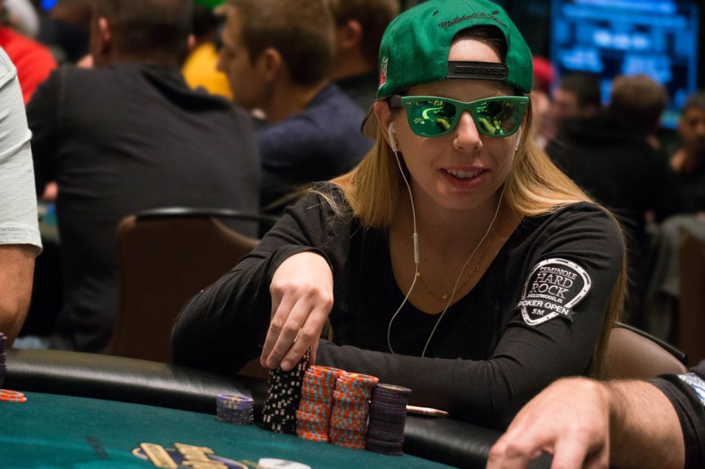 Loni Harwood eliminated by Raymond Ruszkowski