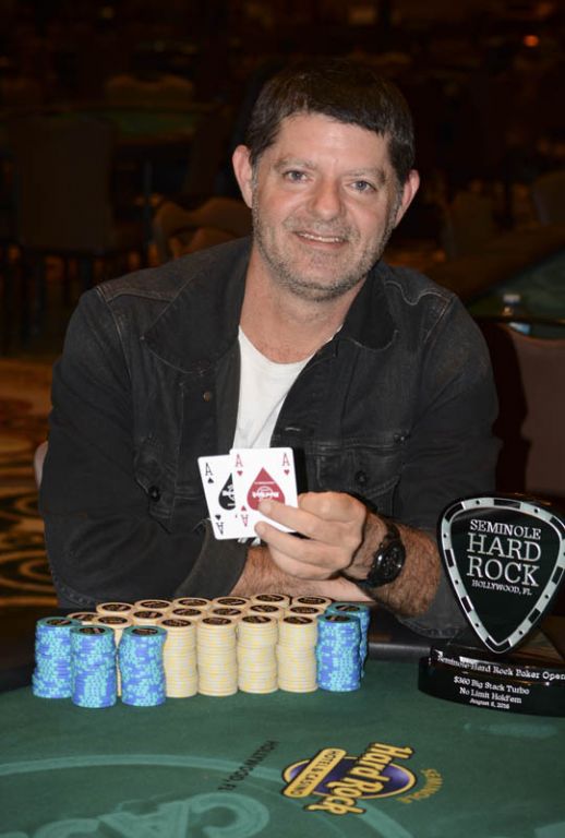 Steven Bennett Wins $360 No Limit Hold'em Turbo