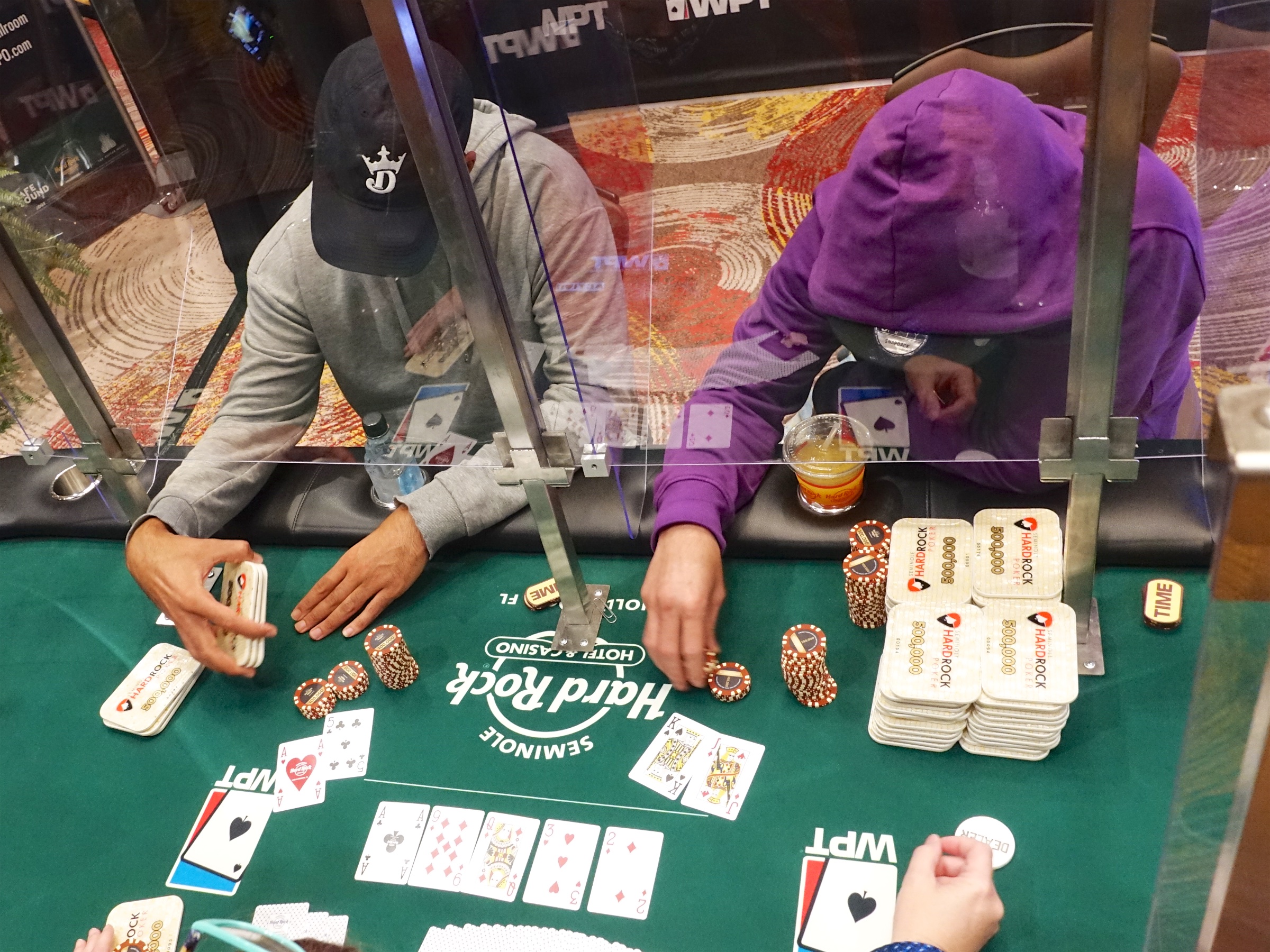 Ronnie Bardah Doubles Thru Ilyas Muradi