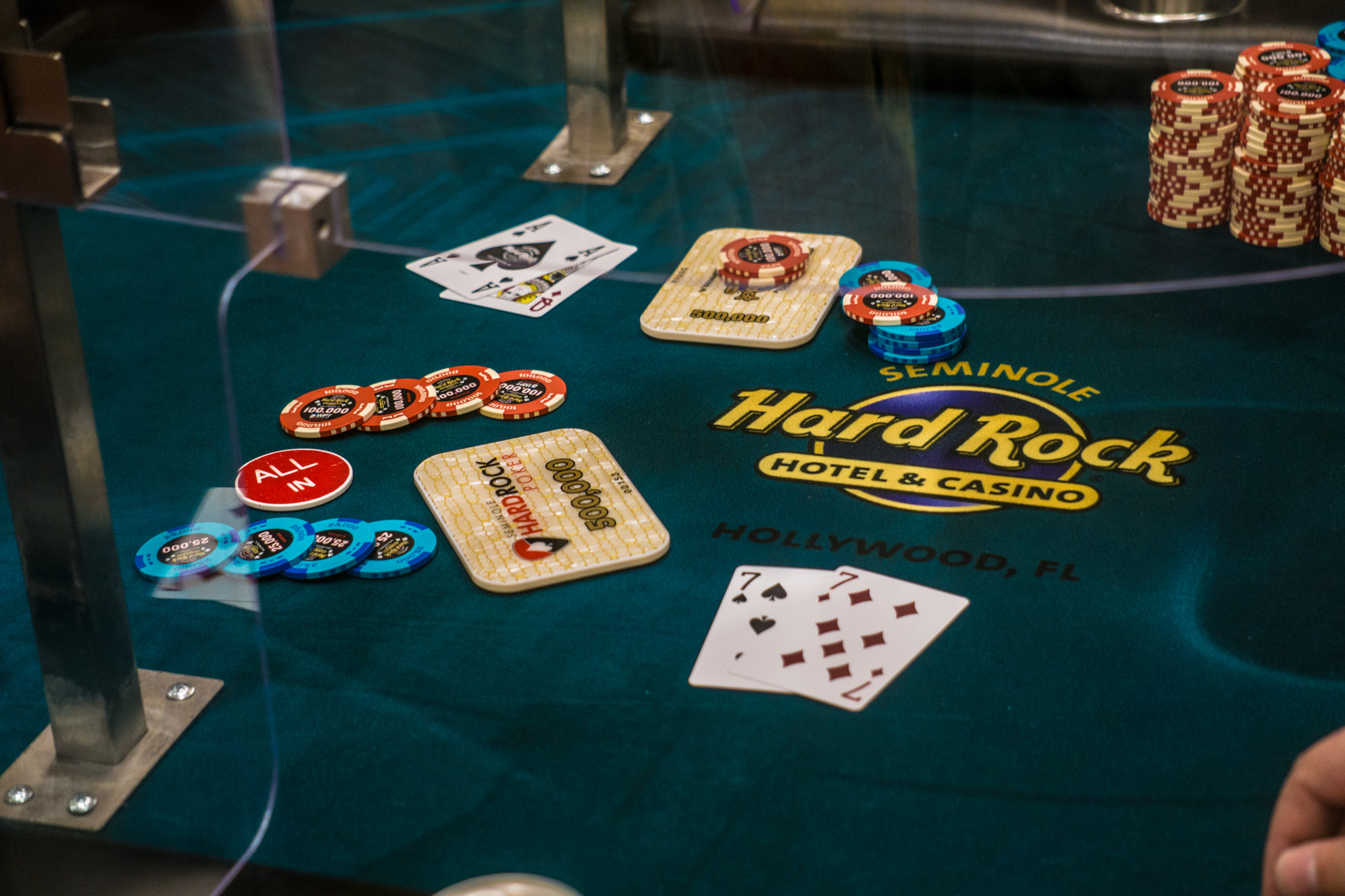 Championship Cards In The Air Seminole Hard Rock Hollywood Poker